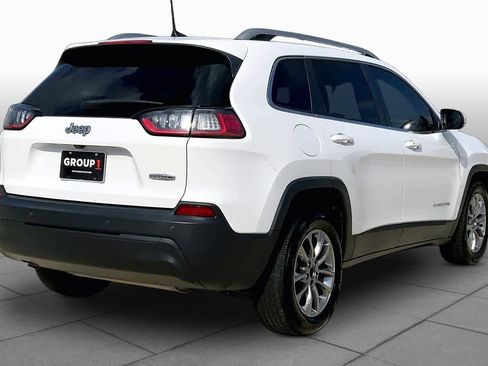 Used 2021 Jeep Cherokee Latitude Plus image 13