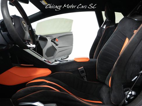 Used 2022 Lamborghini Huracan STO RWD image 44