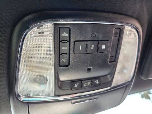 Used 2017 Dodge Durango R/T image 35