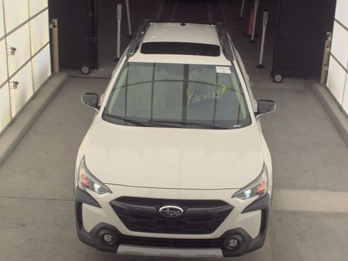 Used 2024 Subaru Outback Limited AWD/4WD image 3