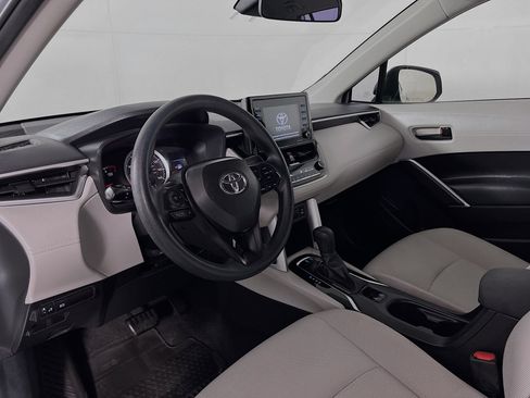 Used 2022 Toyota Corolla Cross L AWD/4WD image 9