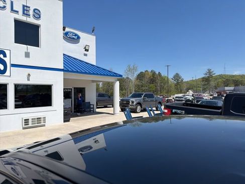 Used 2023 Ford Ranger Lariat w/ Tremor Off-Road Package image 17