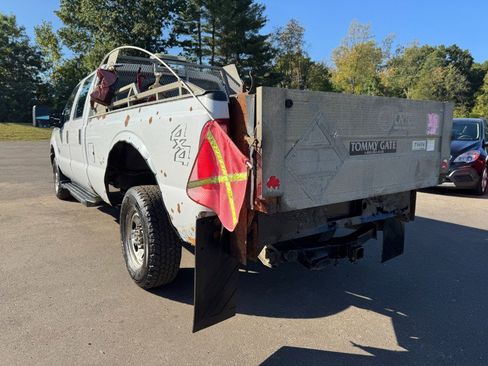 Used 2014 Ford F350 XL image 3