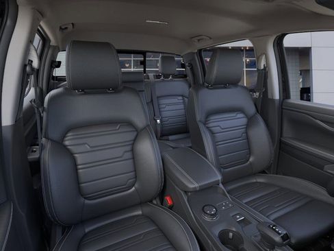 New 2025 Ford Ranger Lariat w/ Trailer Tow Package image 10