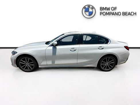 Used 2021 BMW 330i xDrive Sedan w/ Convenience Package AWD/4WD image 4