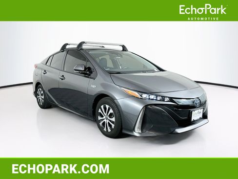 Used 2020 Toyota Prius Prime XLE FWD image 1