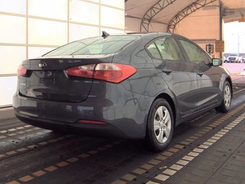 Used 2016 Kia Forte LX FWD image 4