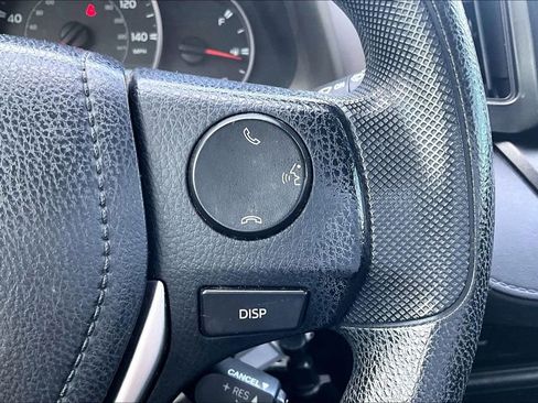 Used 2016 Toyota RAV4 LE image 21