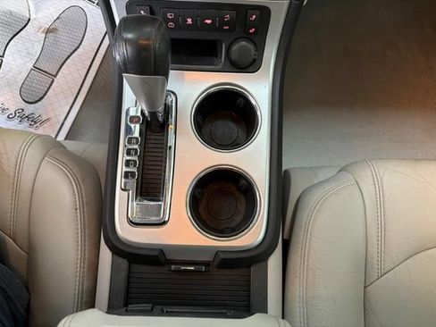 Used 2011 GMC Acadia SLT AWD/4WD image 20