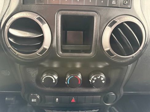 Used 2012 Jeep Wrangler Sport AWD/4WD image 25