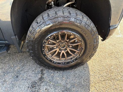 Used 2019 Chevrolet Silverado 1500 LT Trail Boss image 26