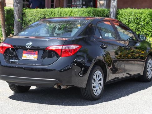Used 2019 Toyota Corolla LE w/ Carpet Mat Package (TMS) FWD image 9