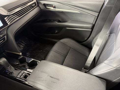 Used 2025 Toyota Camry XSE FWD image 20