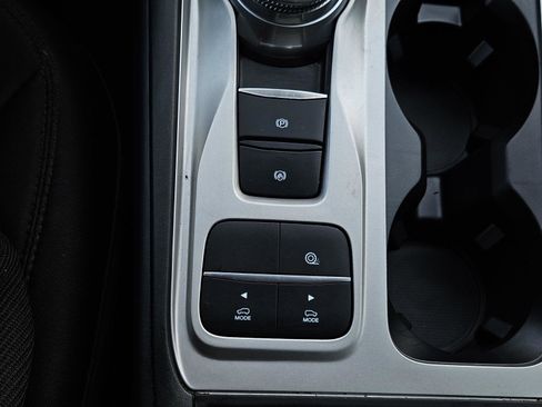 Used 2022 Ford Explorer XLT w/ Class IV Trailer Tow Package image 22