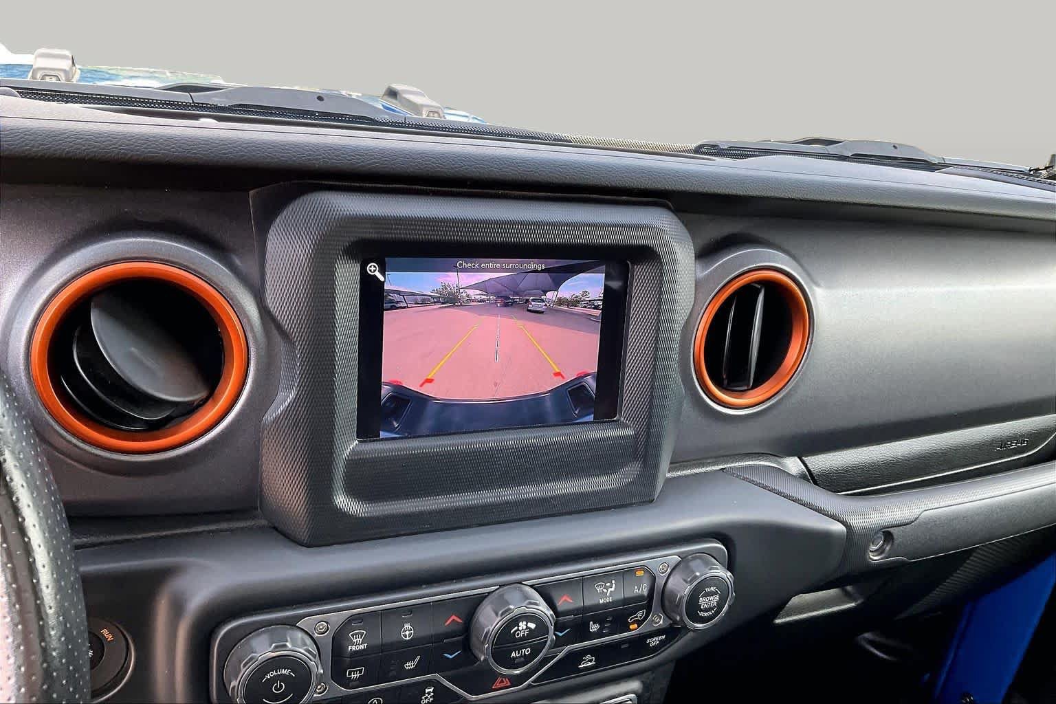 Used 2021 Jeep Gladiator Mojave w/ Cold Weather Group AWD/4WD image 26