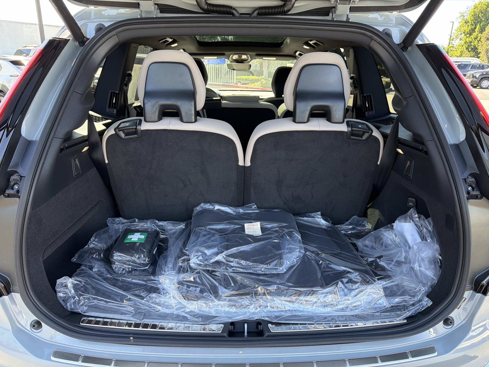New 2027 Volvo XC90 B6 Plus AWD/4WD image 19