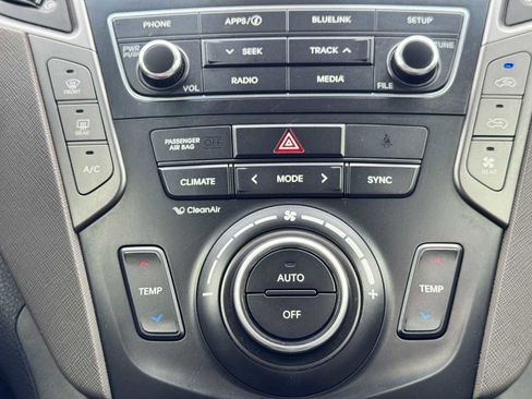 Used 2017 Hyundai Santa Fe SE w/ Cargo Package FWD image 51