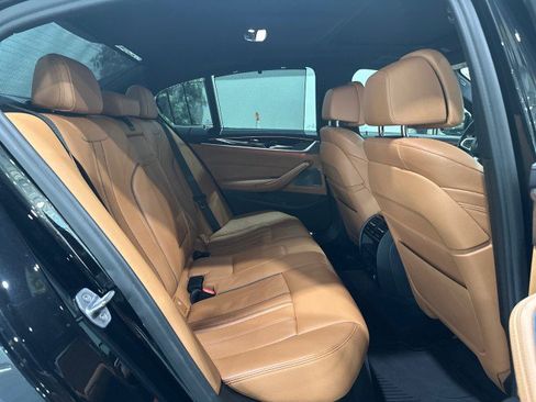 Used 2018 BMW M550i xDrive AWD/4WD image 50