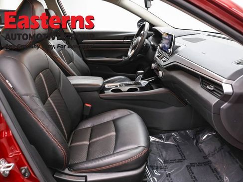Used 2023 Nissan Altima 2.5 SR AWD/4WD image 24