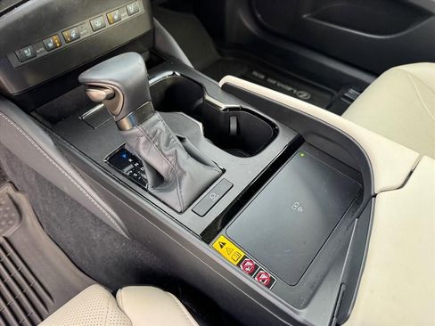 Used 2025 Lexus ES 350 Ultra Luxury image 20