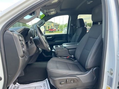 Certified 2024 Chevrolet Silverado 2500 Custom w/ Custom Convenience Package image 15