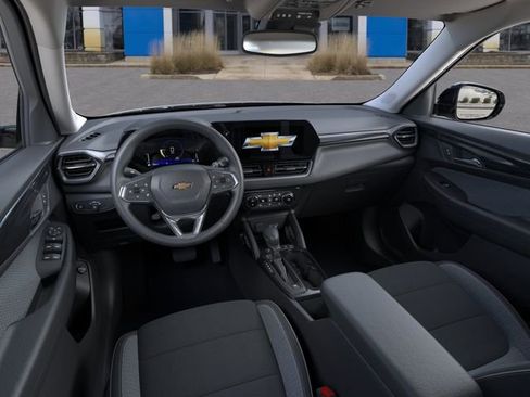 New 2026 Chevrolet TrailBlazer LT w/ Convenience Package AWD/4WD image 15