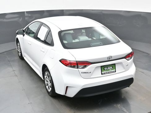 Used 2025 Toyota Corolla LE FWD image 36