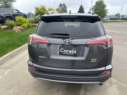Used 2017 Toyota RAV4 XLE AWD/4WD image 5