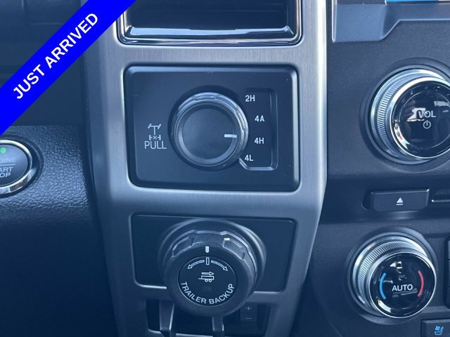 Used 2018 Ford F150 Platinum w/ Equipment Group 701A Luxury AWD/4WD image 32