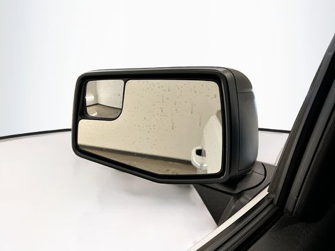 Used 2024 GMC Sierra 1500 Elevation image 16