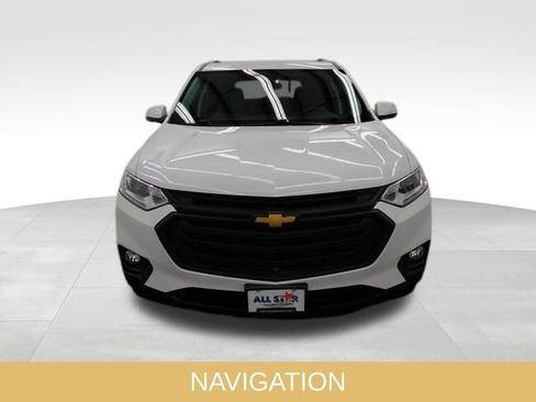 Used 2020 Chevrolet Traverse LT w/ LT Premium Package image 3