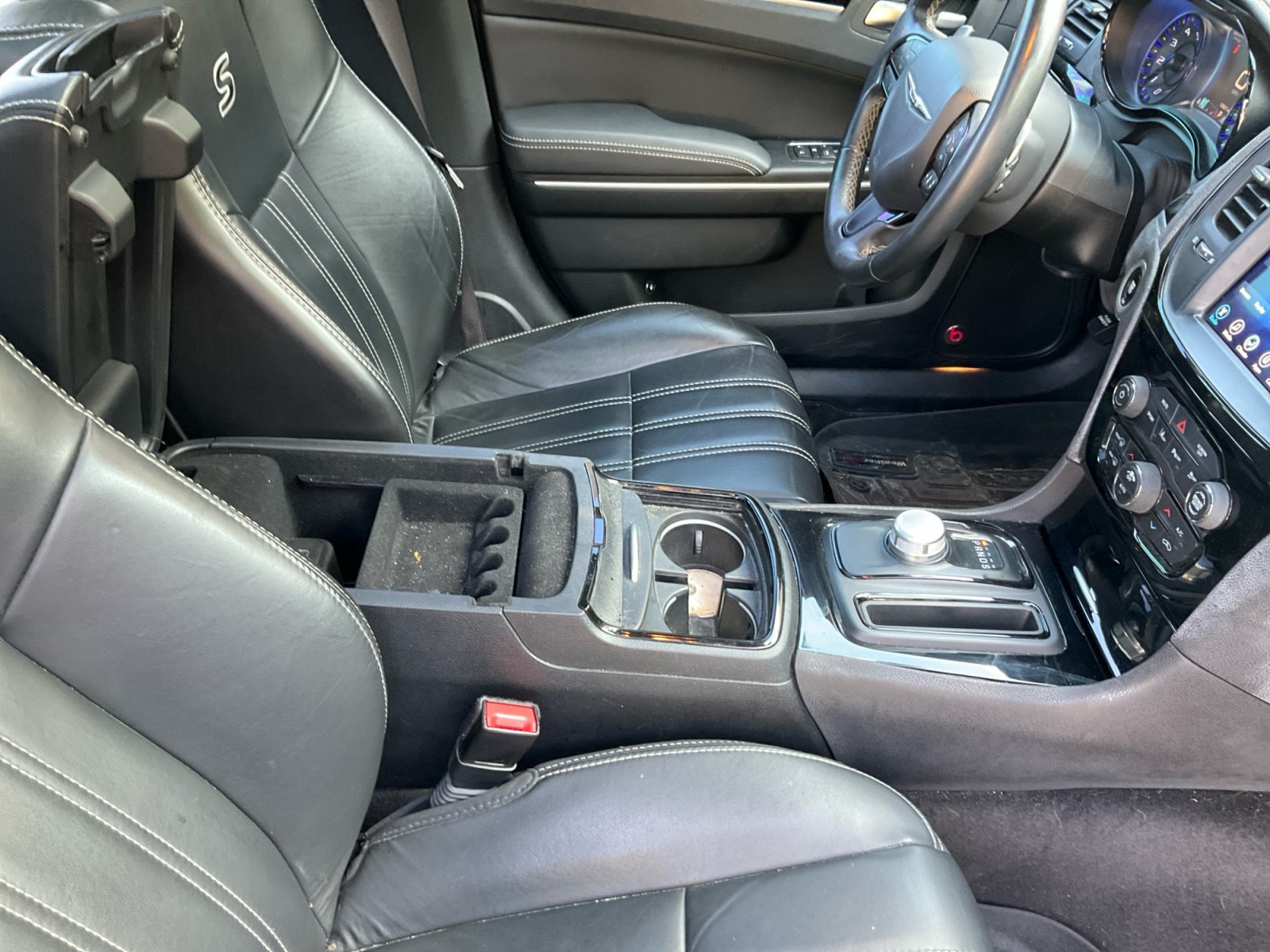 Used 2017 Chrysler 300 S w/ 300S Premium Group AWD/4WD image 19