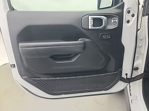 Used 2025 Jeep Wrangler Unlimited Rubicon image 24