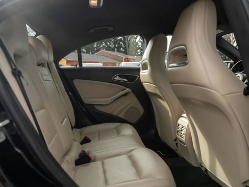 Used 2015 Mercedes-Benz CLA 250 image 11