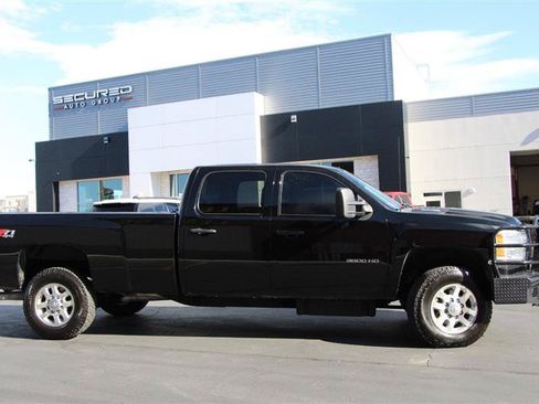 Used 2014 Chevrolet Silverado 3500 LT w/ Interior Plus Package AWD/4WD image 47