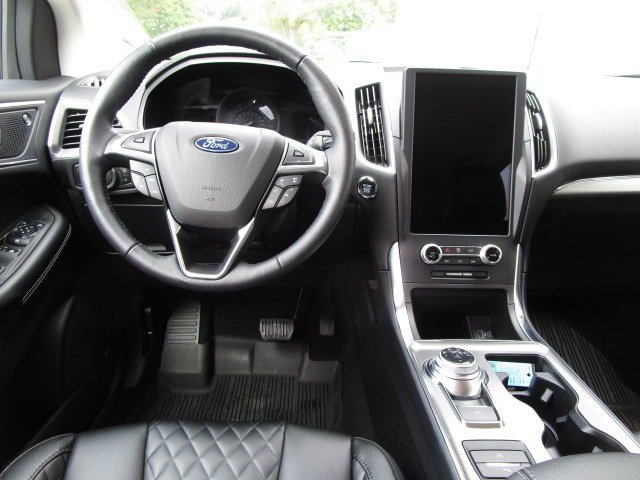 Used 2023 Ford Edge Titanium AWD/4WD image 13