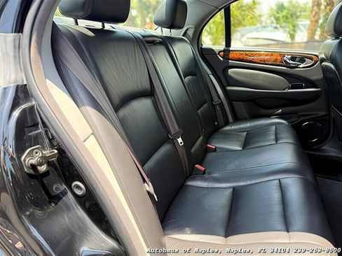 Used 2004 Jaguar XJ8 image 37