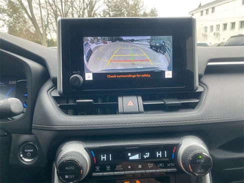 Used 2024 Toyota RAV4 XLE image 25