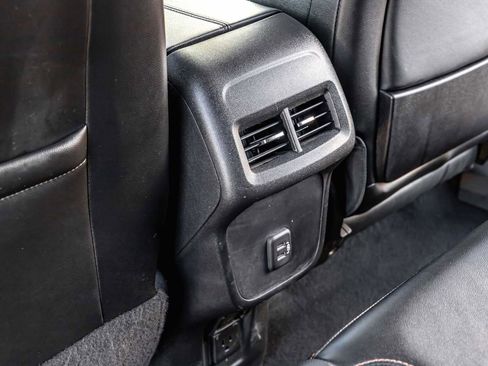 Used 2020 GMC Terrain SLT image 19