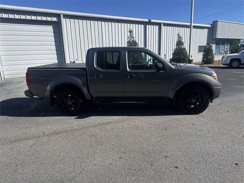 Used 2019 Nissan Frontier SV w/ Value Truck Package image 4