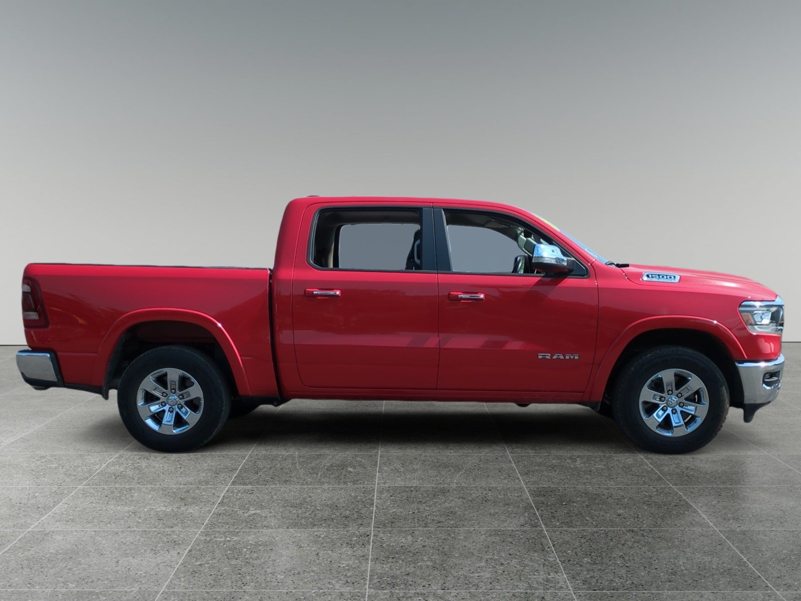 Used 2022 RAM 1500 Laramie AWD/4WD image 6