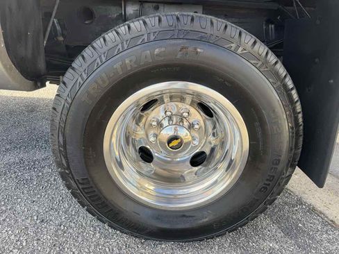 Used 2001 Chevrolet Silverado 3500 LS w/ Off-Road Skid Plate Pkg AWD/4WD image 26