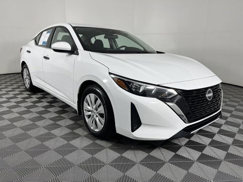 Used 2025 Nissan Sentra S FWD image 1