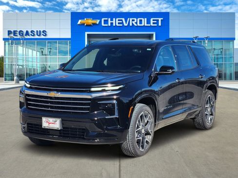 New 2026 Chevrolet Traverse High Country image 2