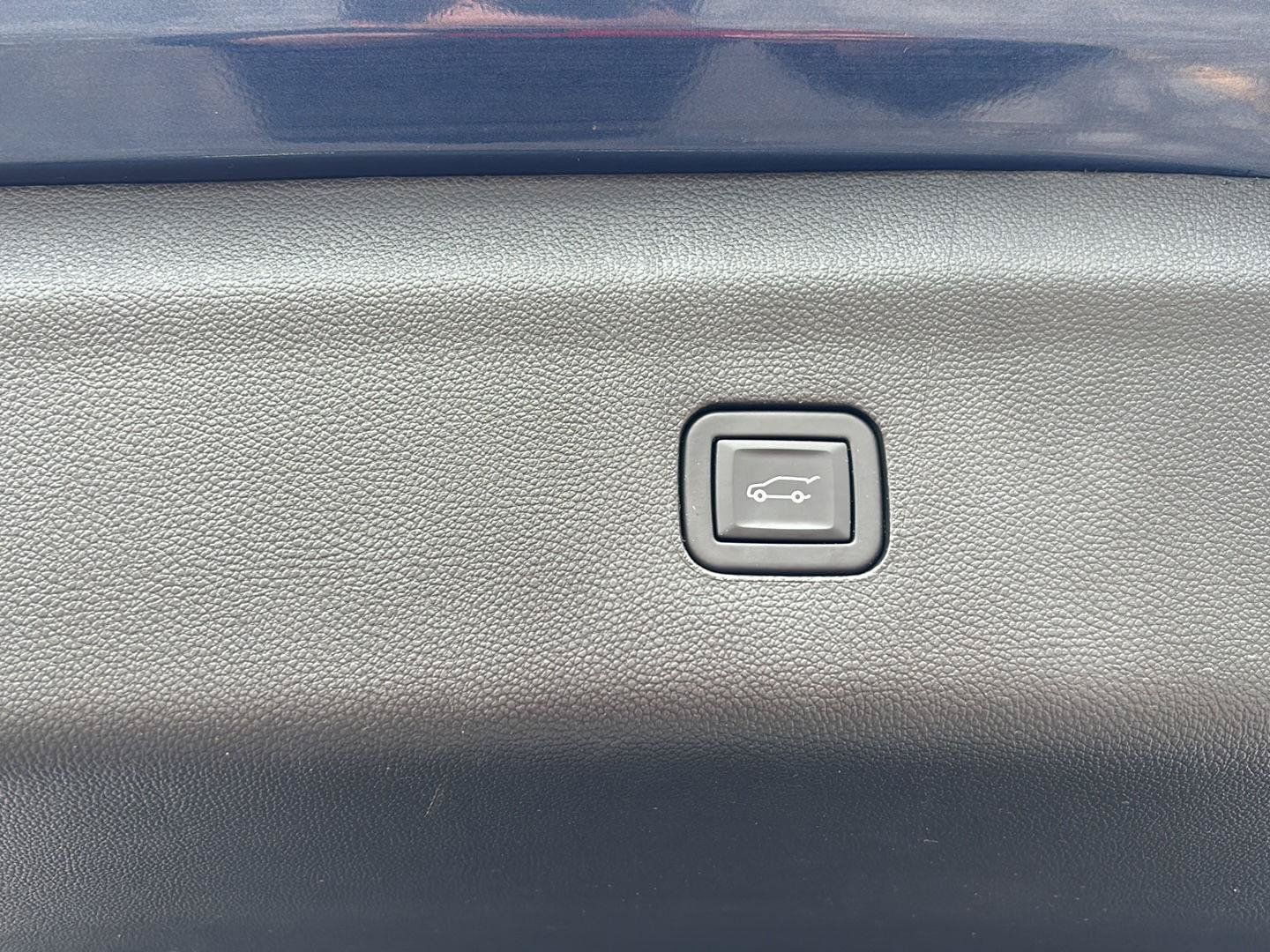 Used 2024 Buick Enclave Essence w/ LPO, Floor Liner Package AWD/4WD image 15
