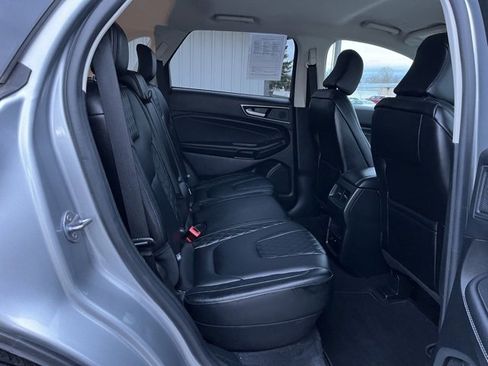 Used 2024 Ford Edge Titanium image 30