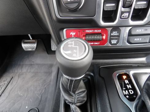Used 2026 Jeep Wrangler Unlimited Rubicon w/ Safety Group AWD/4WD image 22