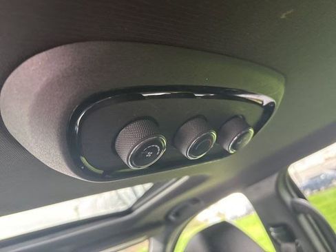 Used 2023 Dodge Durango GT image 34