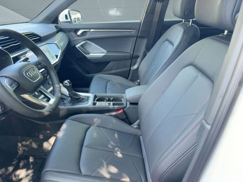 New 2025 Audi Q3 2.0T Premium image 5