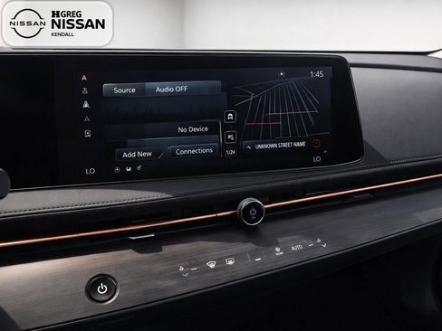 Used 2023 Nissan Ariya FWD image 9
